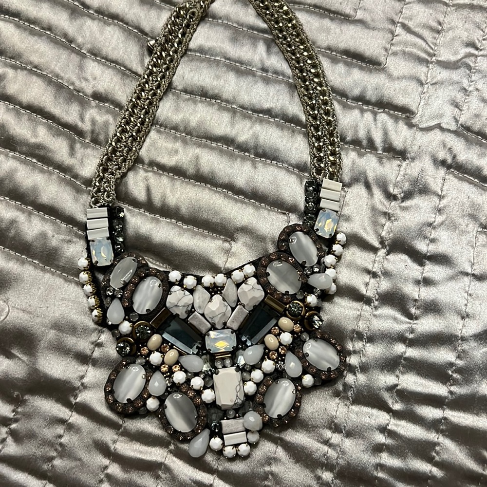 Noctune bib necklace